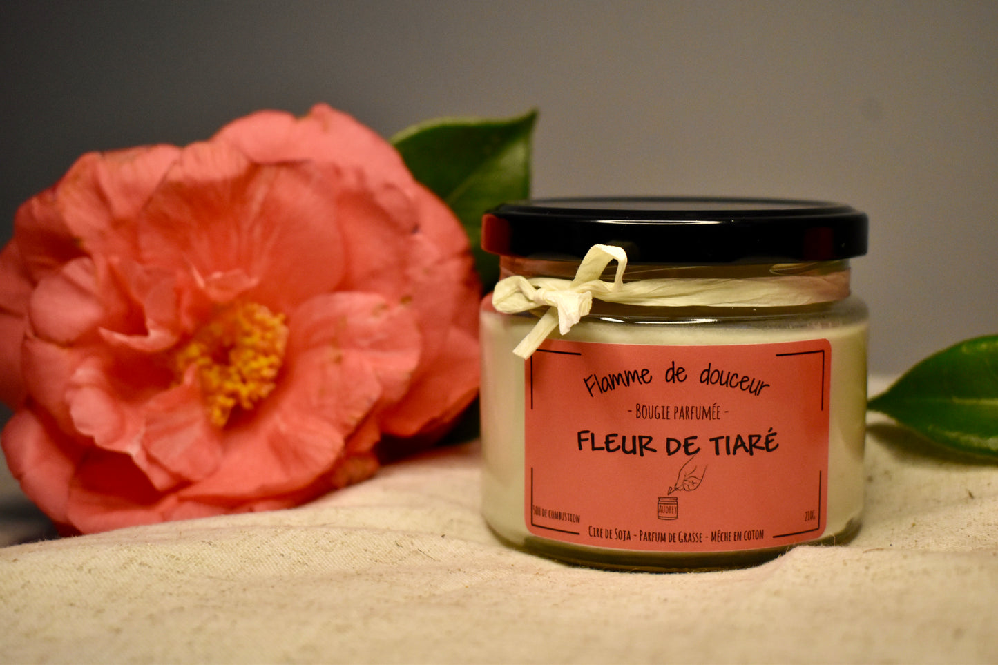 Bougie parfumée à la fleur de tiaré